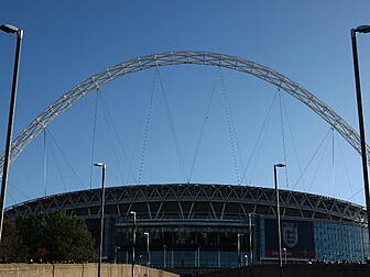 England 'ready' to hos...